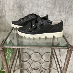 Bernardo Dillon Sneaker womens 7 Quilted Black Leather Stud Grip Strap Lug Soles